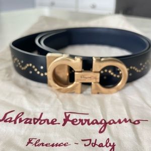 SALVATORE FERRAGAMO Gancini Buckle Reversible black/NAVY Leather Belt GOLD dd-23